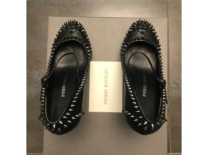 Pierre Balmain Tacones Negro 