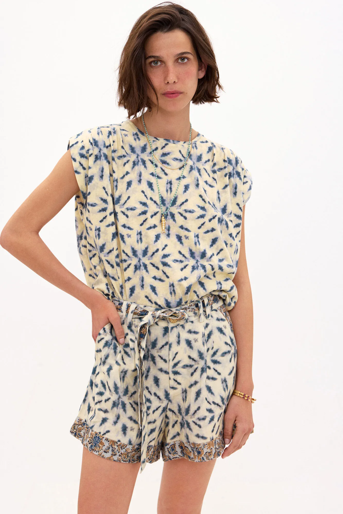 Pippa. Bermudas con lino estampadas