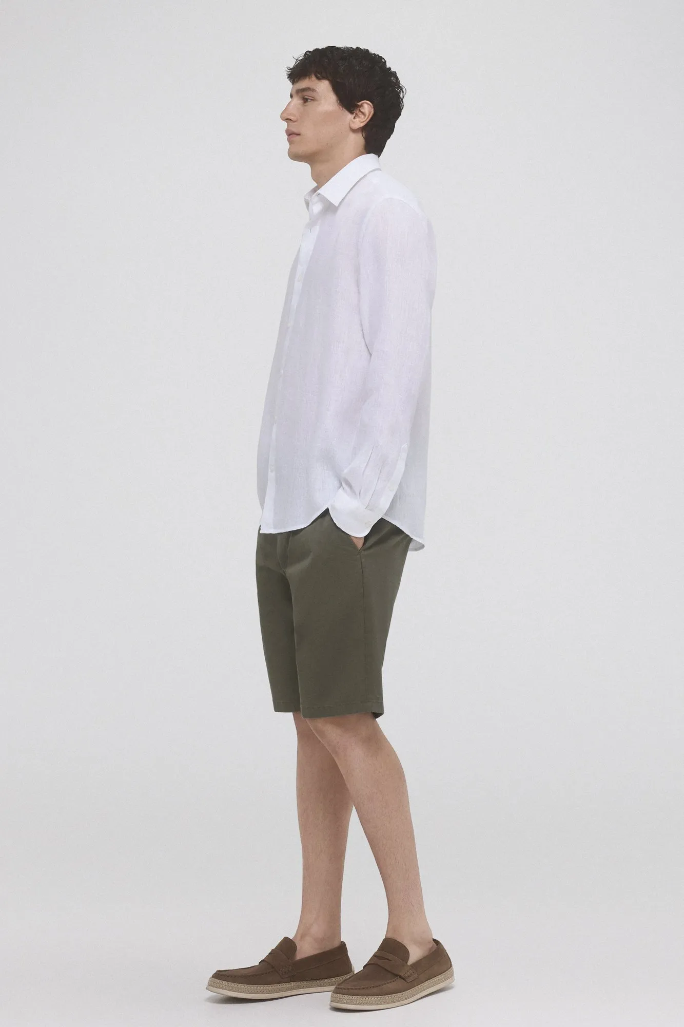 Plain linen shirt