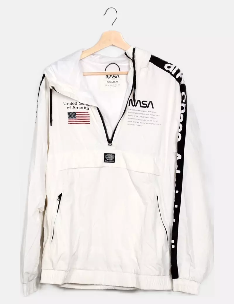 Pull&Bear Impermeable canguro blanco con capucha