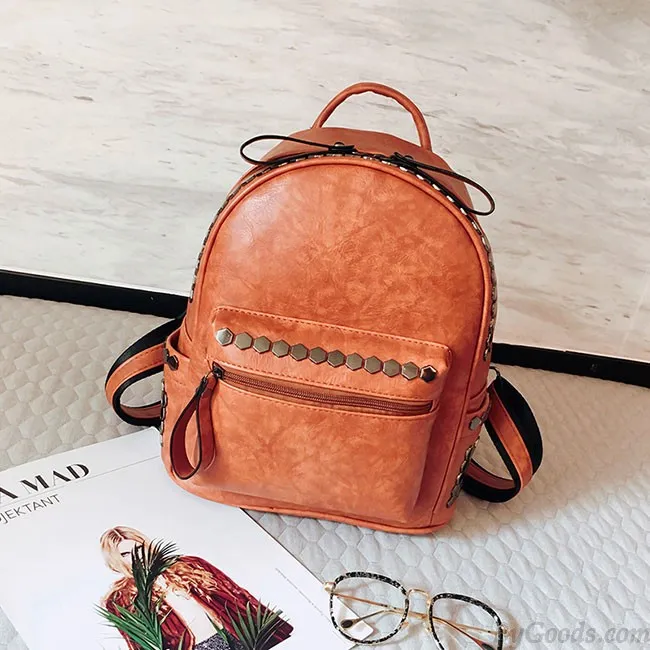 Punk Rivet College Women's Leisure Retro Leather Backpack