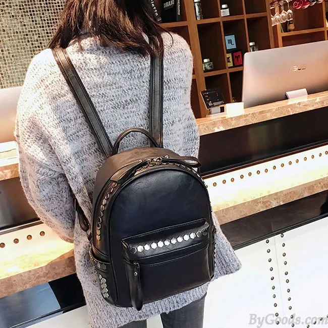 Punk Rivet College Women's Leisure Retro Leather Backpack