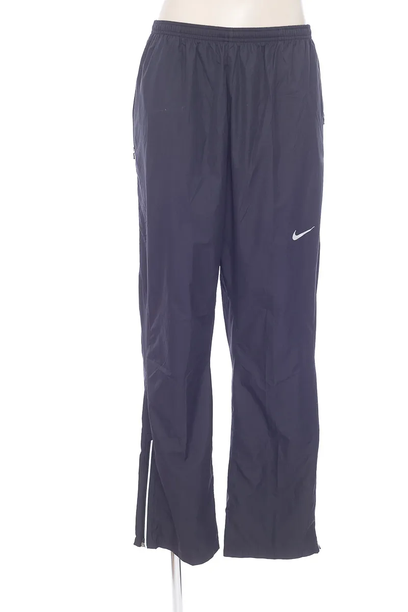 ROPA DEPORTIVA COLOR NEGRO  NIKE