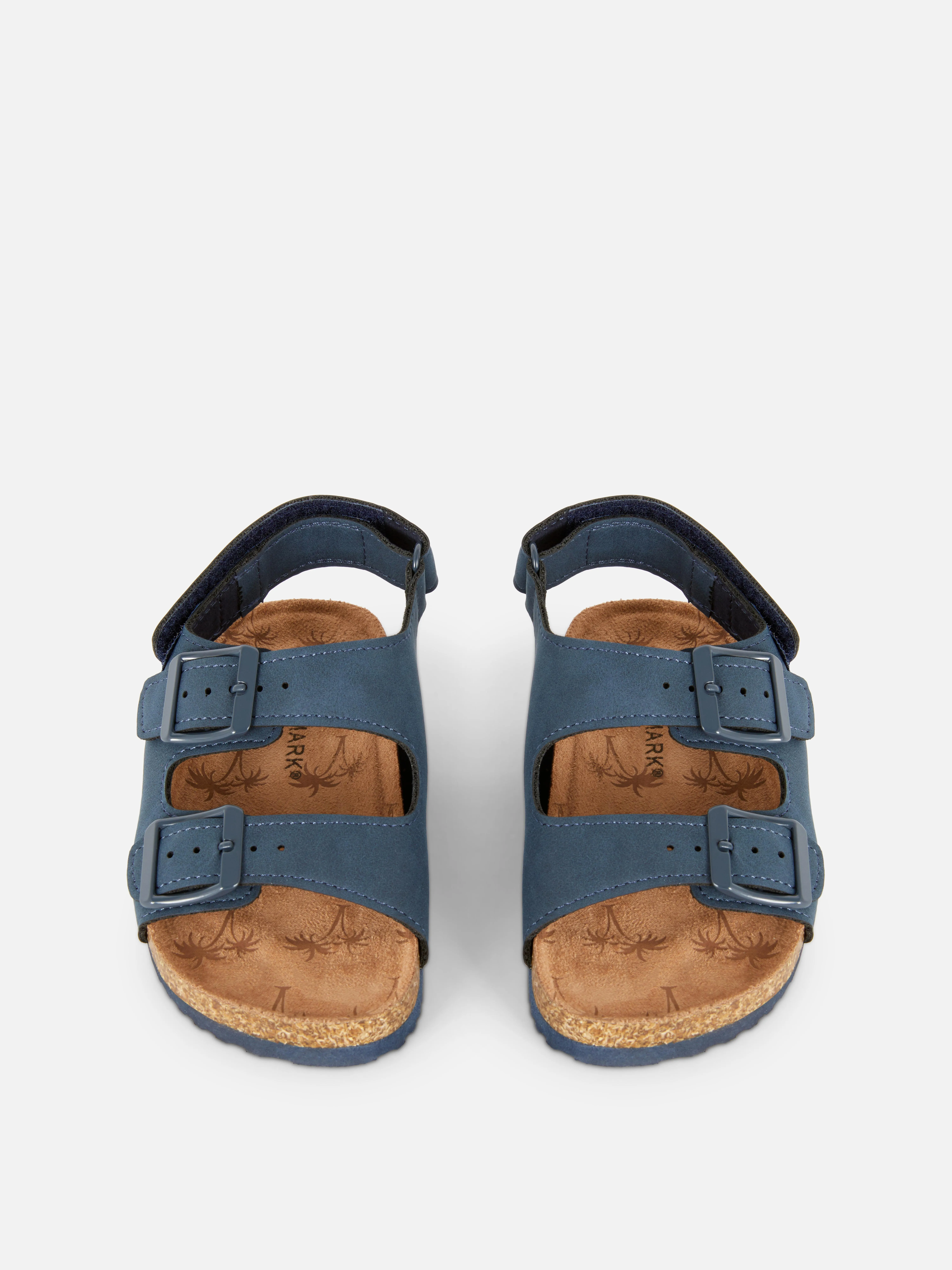 Sandalias de doble tira con hebillas