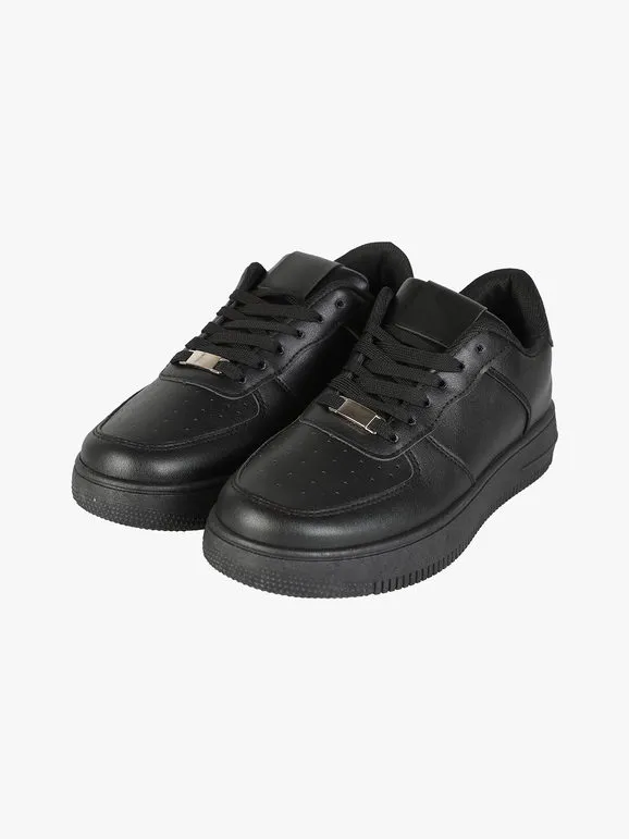 Solada Zapatillas bajas de mujer con cordones.