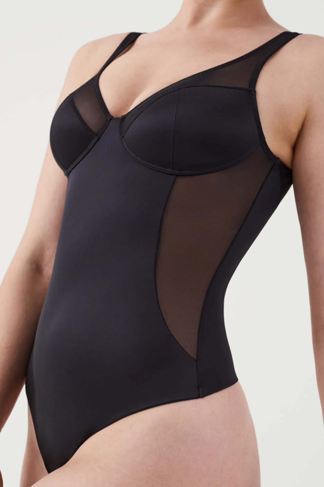 Spanx Body tanga de compresión tul y satén Shaping satin