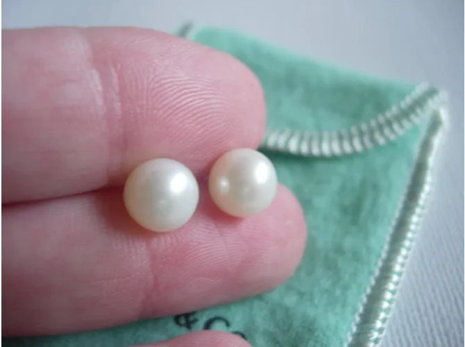 Tiffany & Co Aretes Blanco 