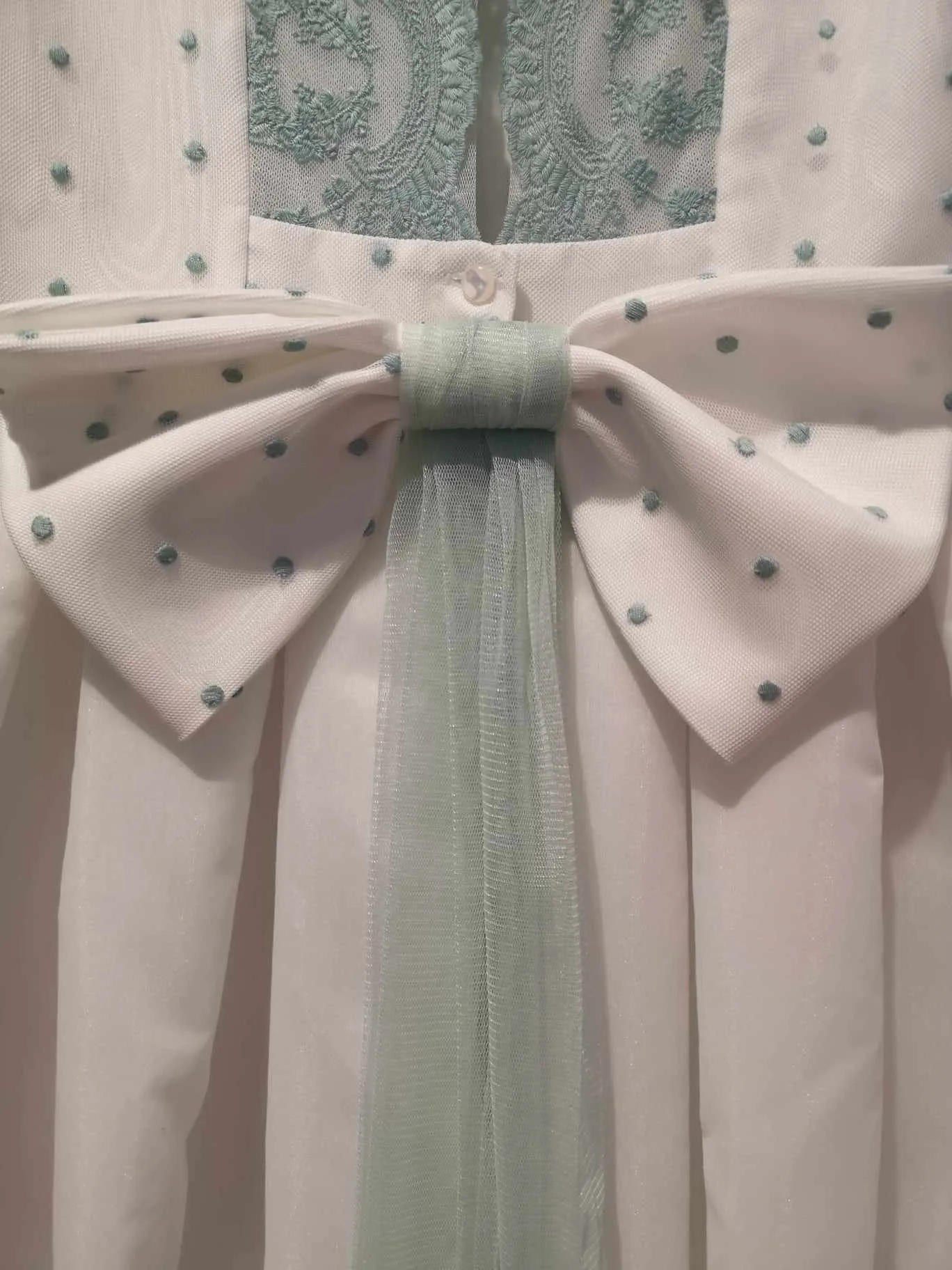 Vestido de comunión con manguitas cortas