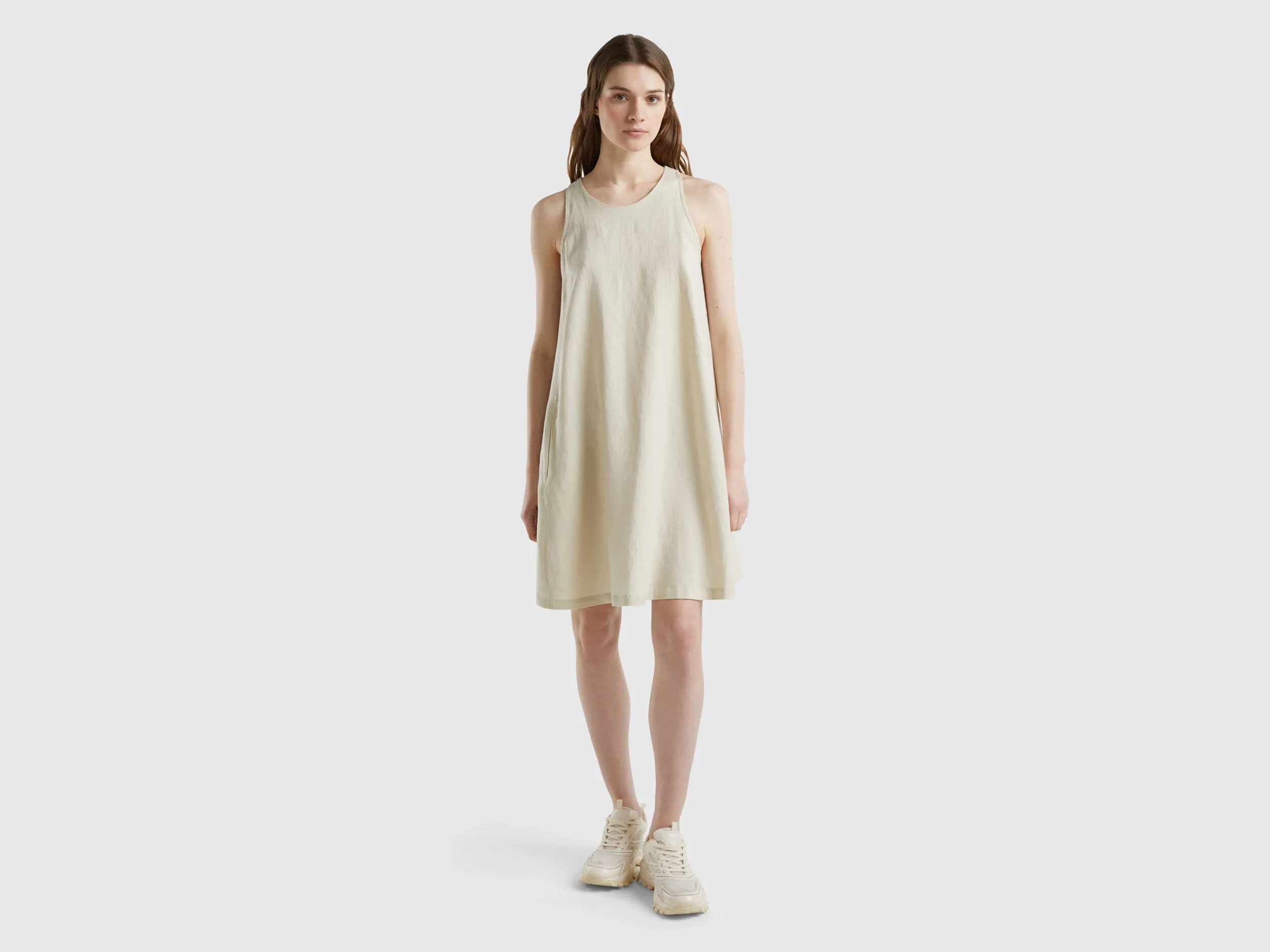 Vestido de puro lino sin mangas
