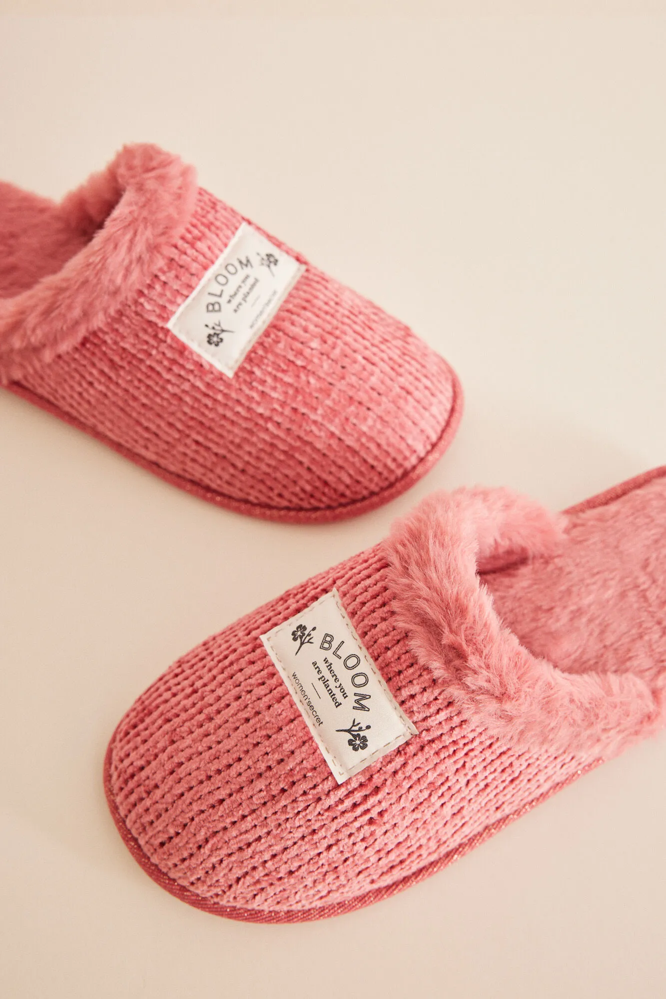 Zapatillas casa chenilla rosa