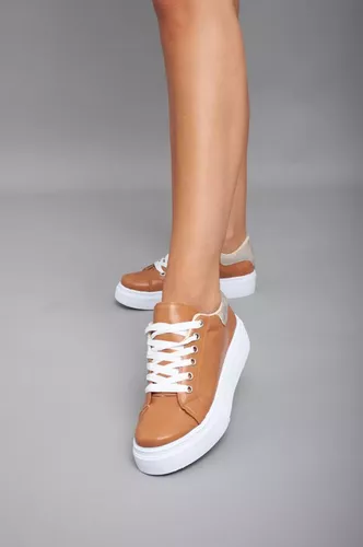 ZAPATILLAS DE DAMA BAJAS LIVIANAS MODA URBANA MARRON ART110