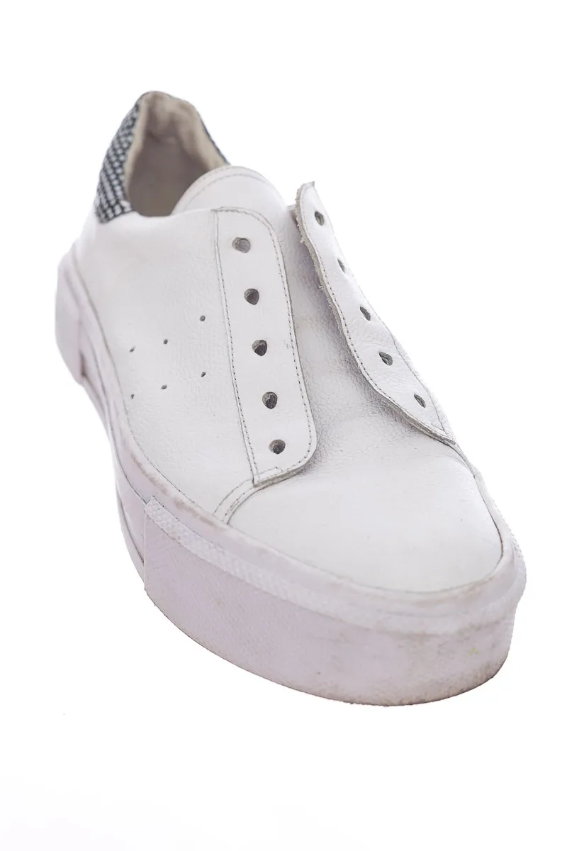 ZAPATOS COLOR BLANCO  BACHUE CALZADO