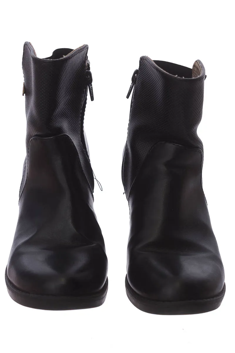 ZAPATOS COLOR NEGRO  CALZADO J Y M