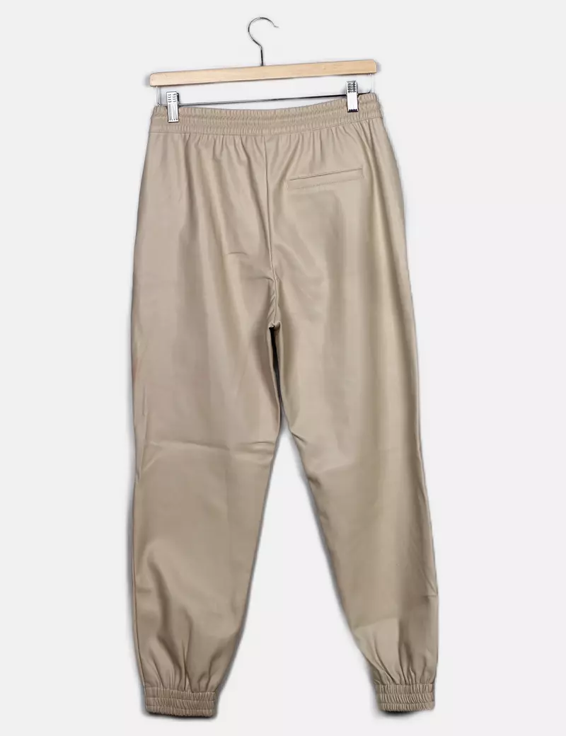 Zara Pantalones de chándal y joggers Anchos Polipiel